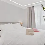 Elegant In Puerto Banus By Emg Homes *