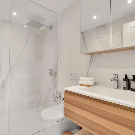 Elegant In Puerto Banus By Emg Homes