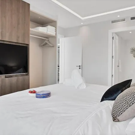 Elegant In Puerto Banus By Emg Homes Marbella