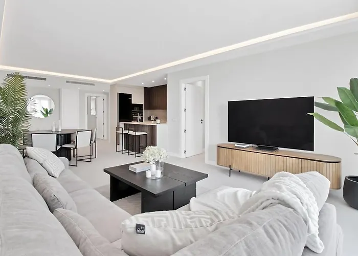 Elegant In Puerto Banus By Emg Homes Appartamento